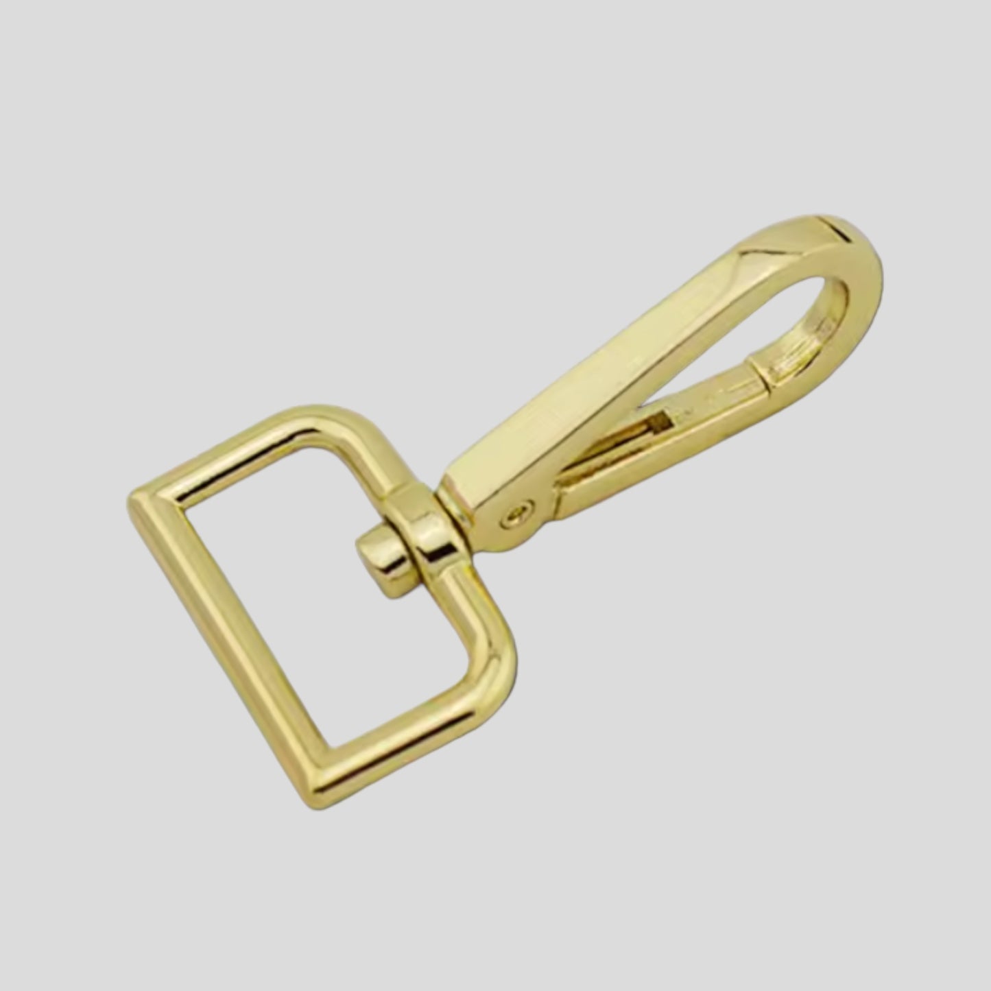 Swivel snap hook for handbag
